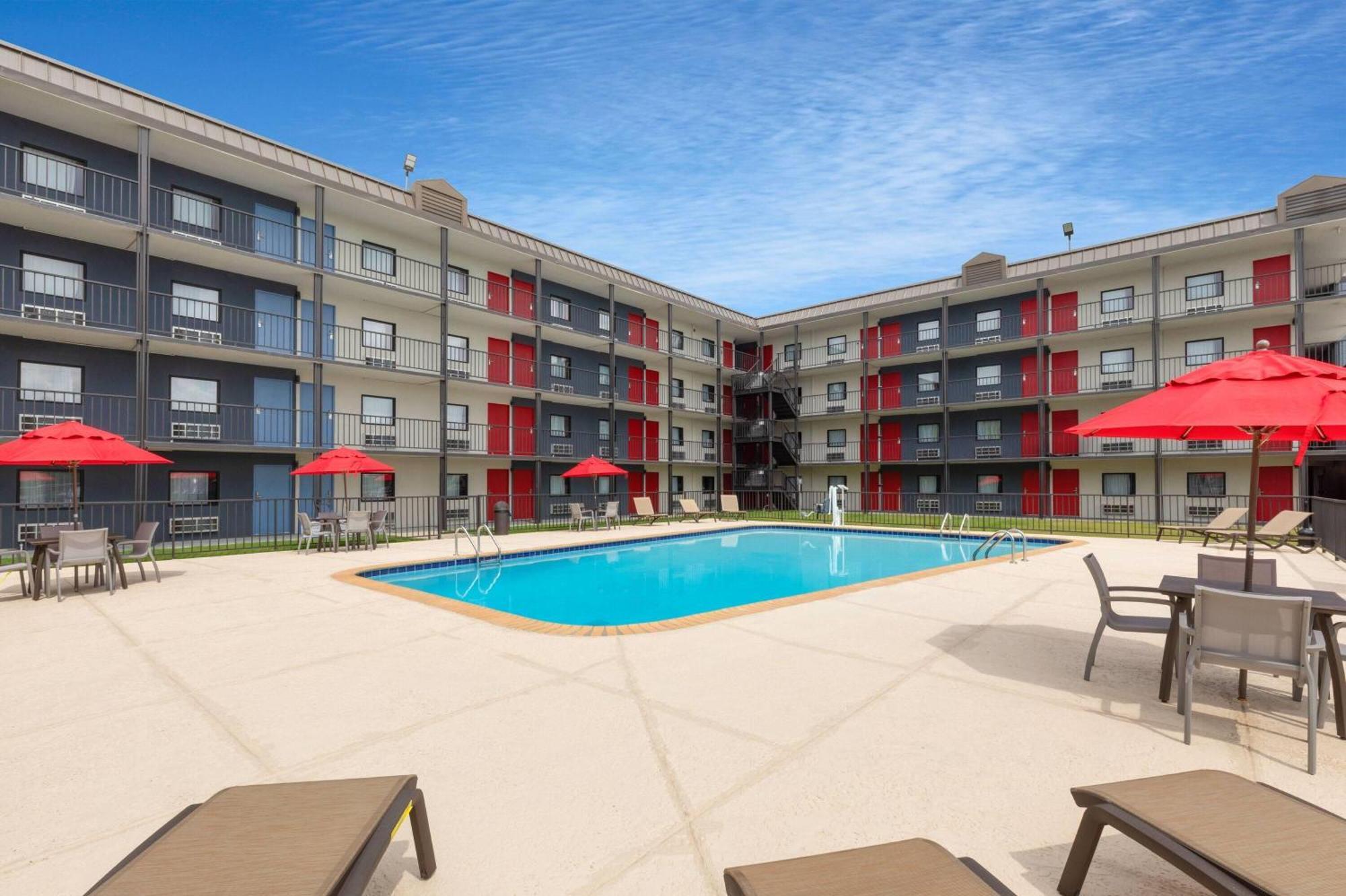 Days Inn By Wyndham Kenner/New Orleans Airport South Exteriör bild